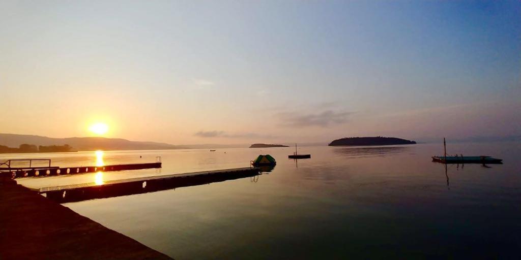 Camping Village Punta Navaccia Tuoro sul Trasimeno Εξωτερικό φωτογραφία